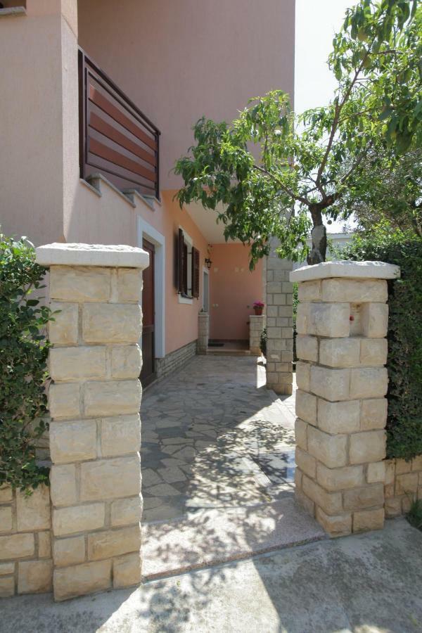Guest House Ljubica Medulin Exterior foto